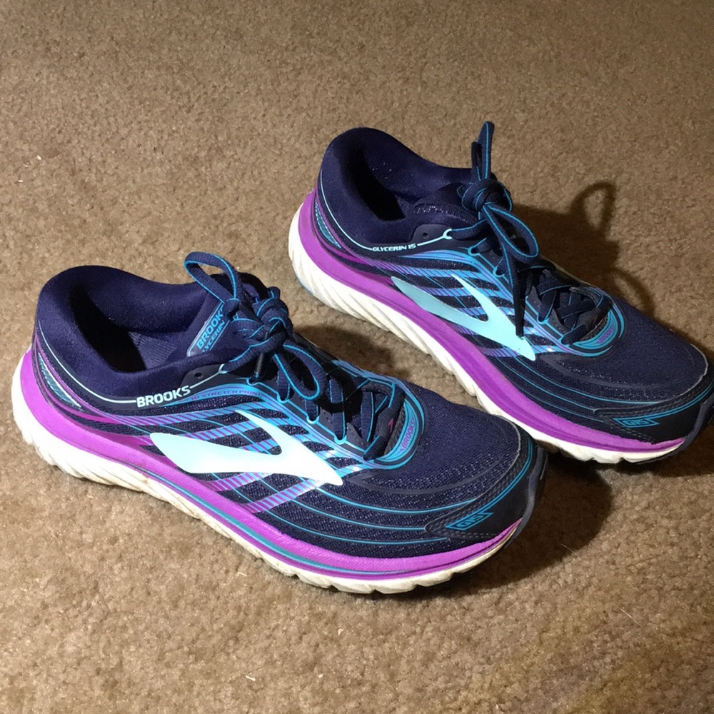 Neutral running shoe support Brooks Glycerin 15